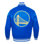 NBA GOLDEN STATE WARRIORS SCRIPT TAIL BLOUSON EN SATIN POUR HOMME (BLEU ROYAL)