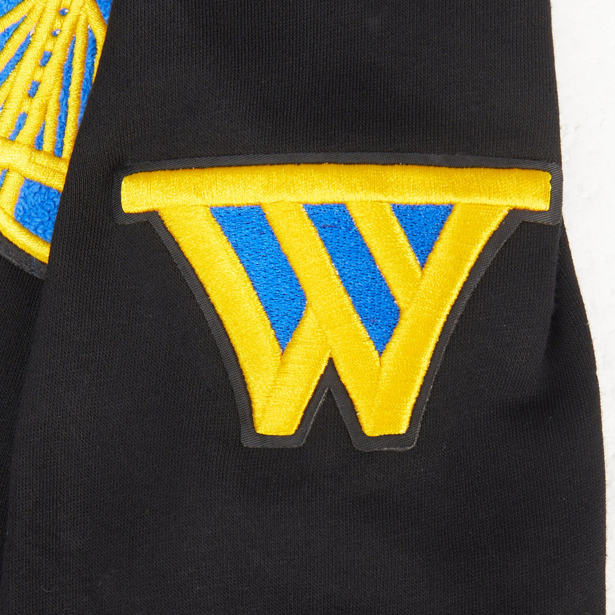 NBA GOLDEN STATE WARRIORS CLASSIC BIG BOY'S FLEECE PULLOVER HOODIE (BLACK)