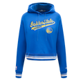 NBA GOLDEN STATE WARRIORS SCRIPT TAIL WOMEN'S RIB FLEECE CROPPED PULLOVER HOODIE (ROYAL BLUE)