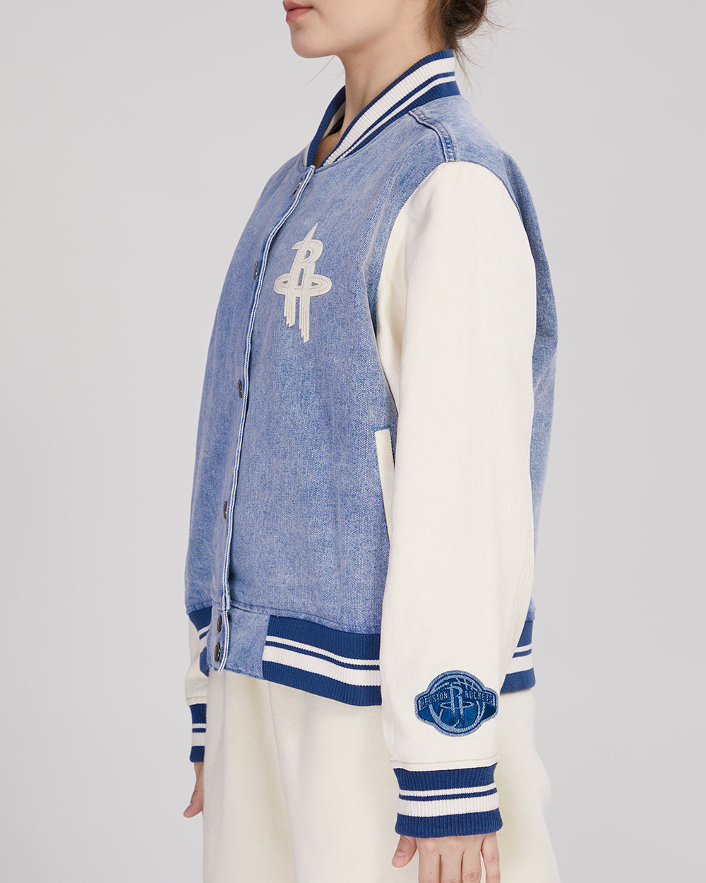 NBA HOUSTON ROCKETS VARSITY BLUES WOMEN'S DENIM VARSITY WOMEN'S JACKET (DENIM/LINEN)