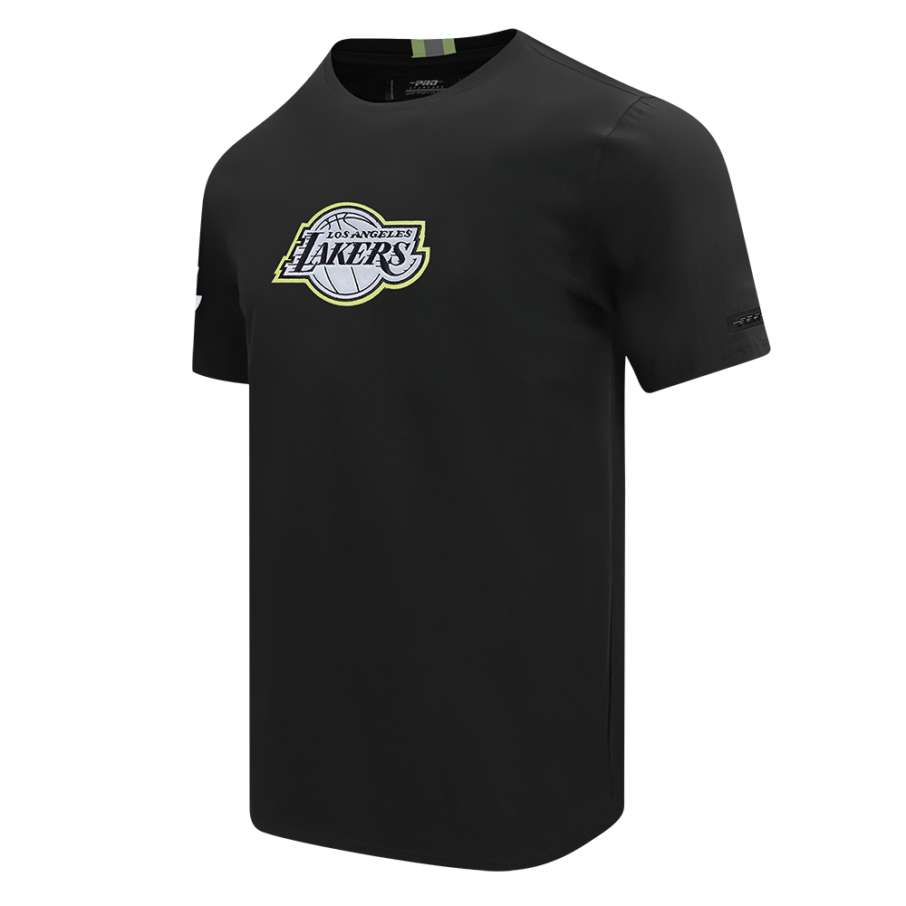 NBA LOS ANGELES LAKERS UNDER THE LIGHTS MEN'S SINGLE JERSEY TEE (BLACK)