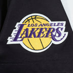 NBA LOS ANGELES LAKERS UNDER THE LIGHTS MEN'S SINGLE JERSEY TEE (BLACK)