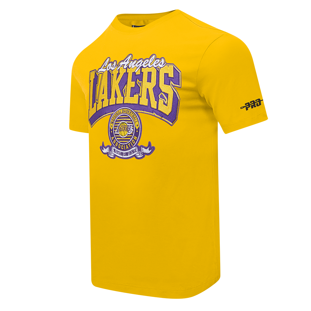 NBA LOS ANGELES LAKERS TEAM BADGE MEN'S SJ TEE (YELLOW)