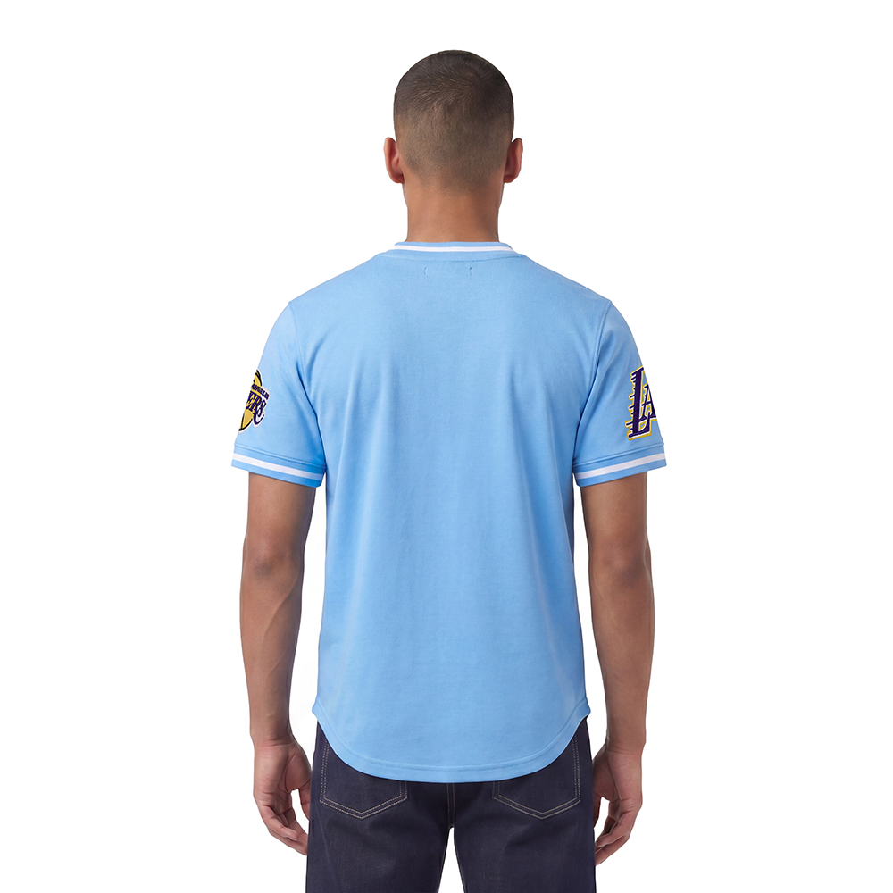 BLL152612-UNI-MODEL-2