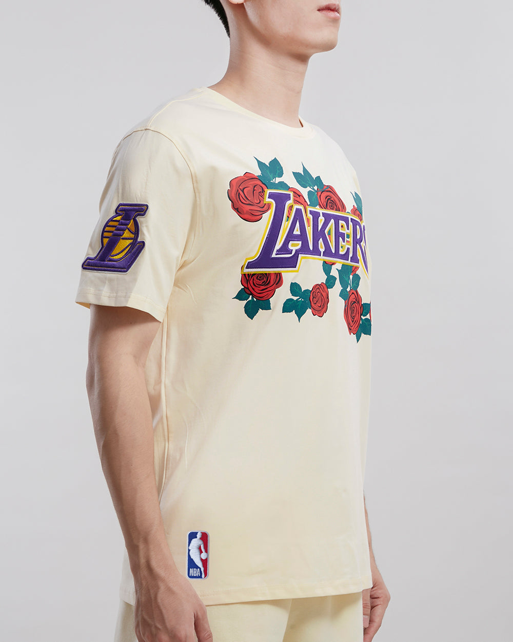 NBA LOS ANGELES LAKERS ROSES MEN'S TEE (EGGSHELL)