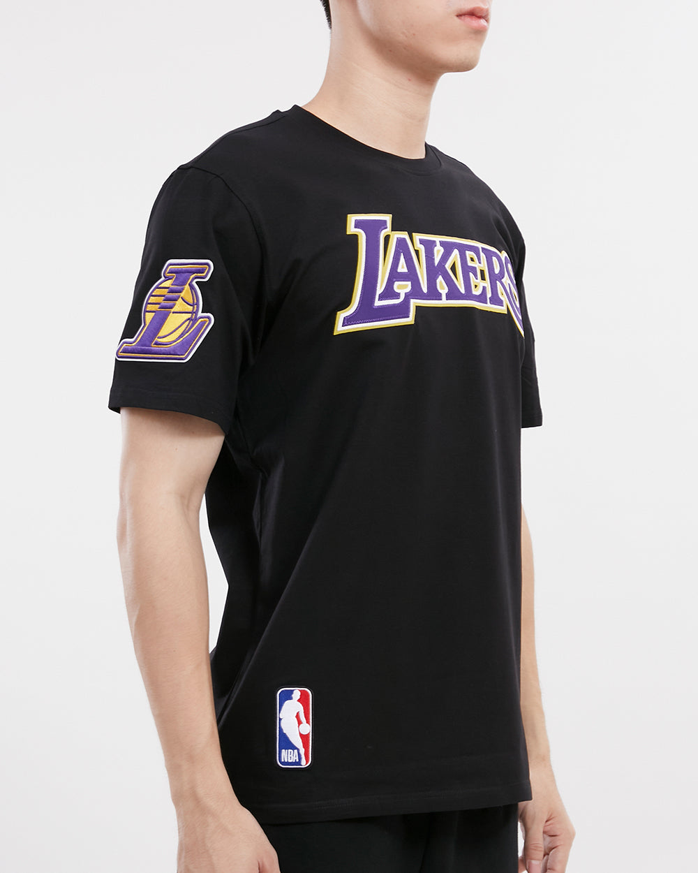 NBA LOS ANGELES LAKERS TACKLE TWILL MEN'S TEE (BLACK)