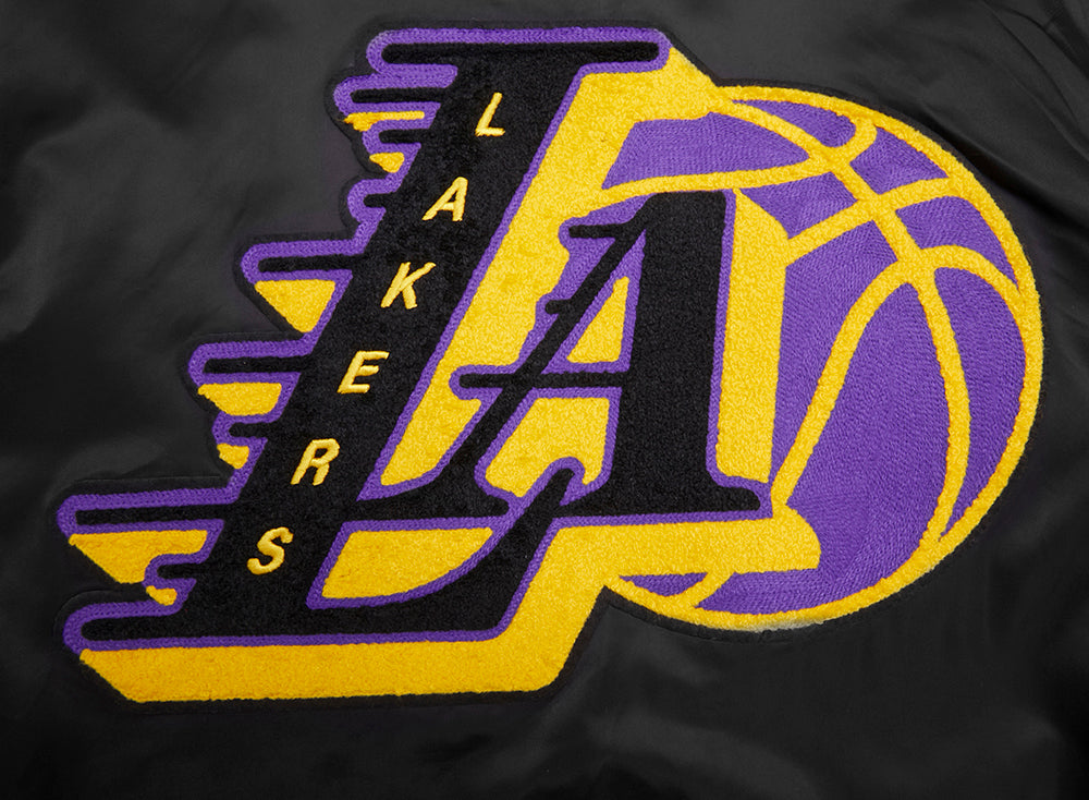 NBA LOS ANGELES LAKERS MASH UP BLOUSON EN SATIN À BORDS CÔTELÉS POUR HOMME (NOIR/VIOLET)