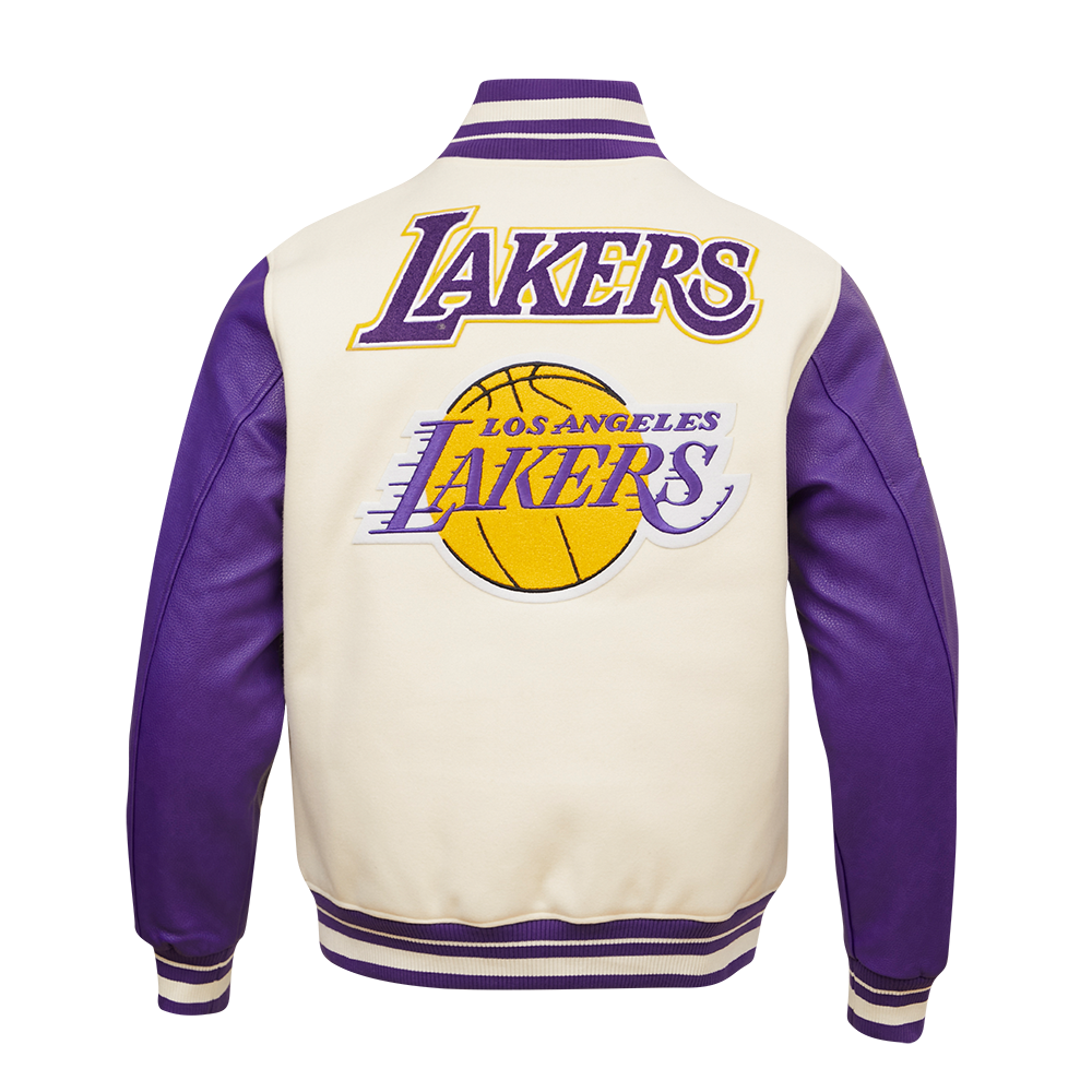 NBA LOS ANGELES LAKERS RETRO CLASSIC BLOUSON COLLÉGIAL EN LAINE À BORDS CÔTELÉS POUR HOMME (COQUILLE D'ŒUF/VIOLET)