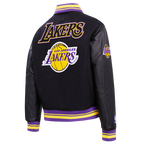 NBA LOS ANGELES LAKERS RETRO CLASSIC BLOUSON COLLÉGIAL EN LAINE À BORDS CÔTELÉS POUR FEMME (NOIR/VIOLET/JAUNE)