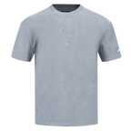 NBA MILWAUKEE BUCKS REVERSE FRENCH TERRY T-SHIRT EN JERSEY DE COTON À ÉPAULES TOMBANTES POUR HOMME (GRIS CHINÉ FONCÉ)