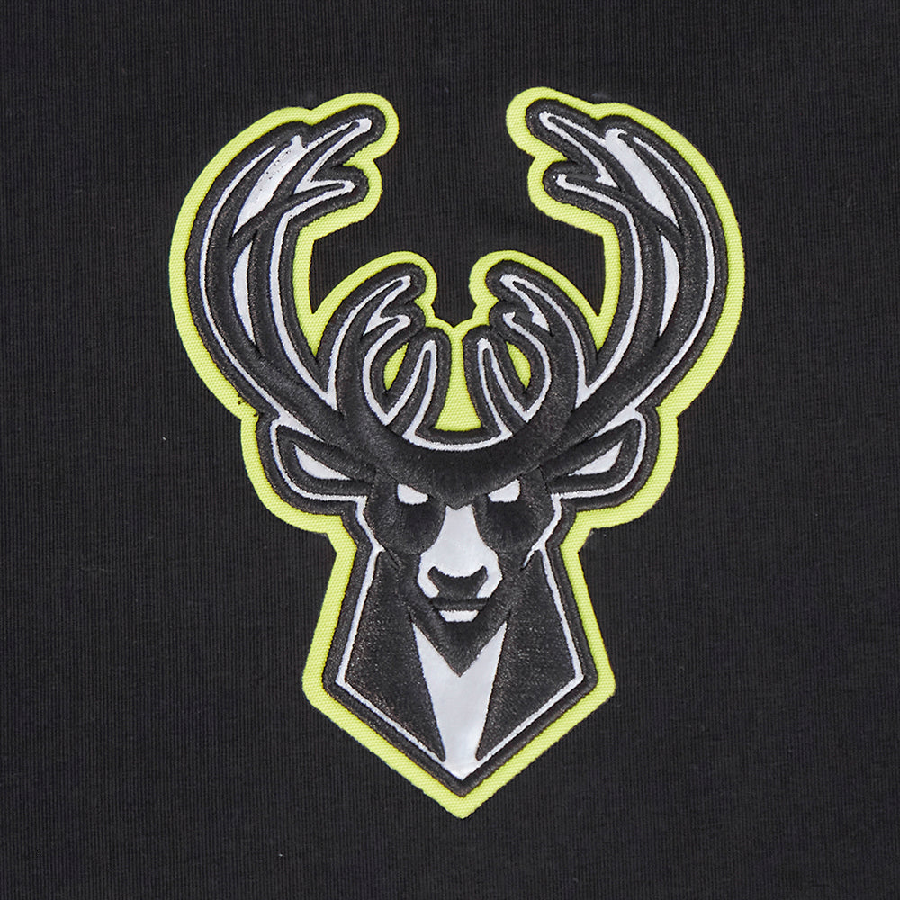 NBA MILWAUKEE BUCKS UNDER THE LIGHTS MEN'S SINGLE JERSEY TEE (BLACK)
