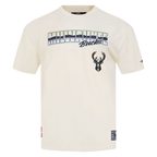 NBA MILWAUKEE BUCKS CHROME MEN'S CJ DROP SHOULDER TEE (EGGSHELL)