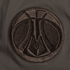 NBA MILWAUKEE BUCKS NEUTRAL T-SHIRT À ÉPAULES TOMBANTES POUR HOMME (TAUPE FONCÉ)
