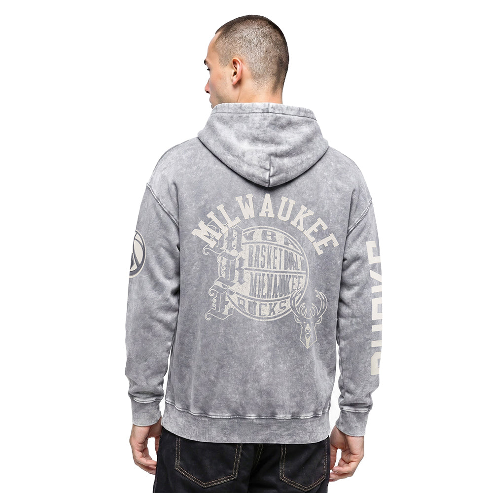 NBA MILWAUKEE BUCKS STREET TEAM MEN'S ENZYME WASH DS FT PO HOODIE (WASHED GREY)