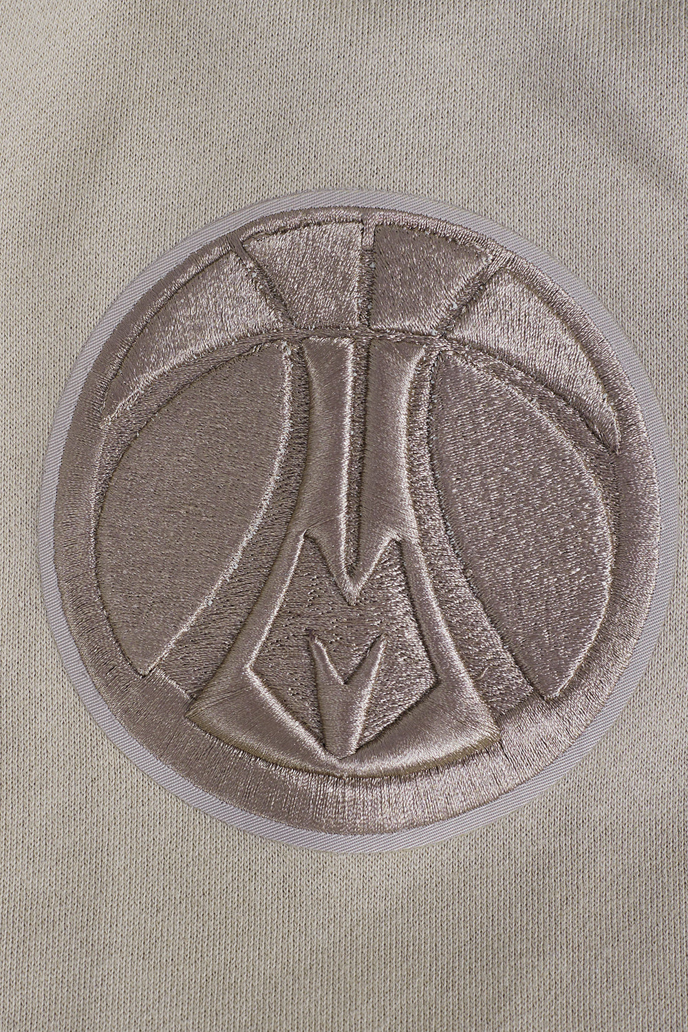 BMB558156-TAU-FLOAT-5