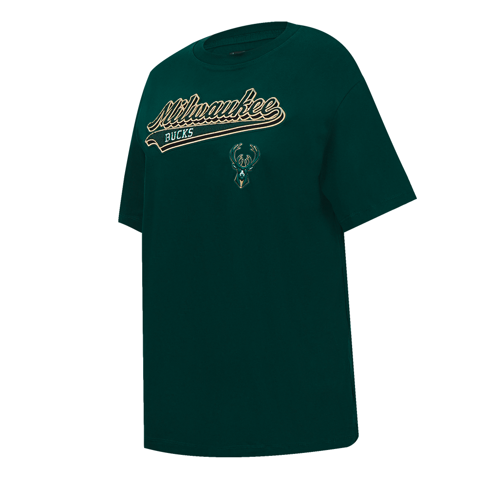 NBA MILWAUKEE BUCKS SCRIPT TAIL WOMEN'S BOYFRIEND TEE (FOREST GREEN)