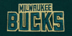 NBA MILWAUKEE BUCKS SCRIPT TAIL WOMEN'S BOYFRIEND TEE (FOREST GREEN)