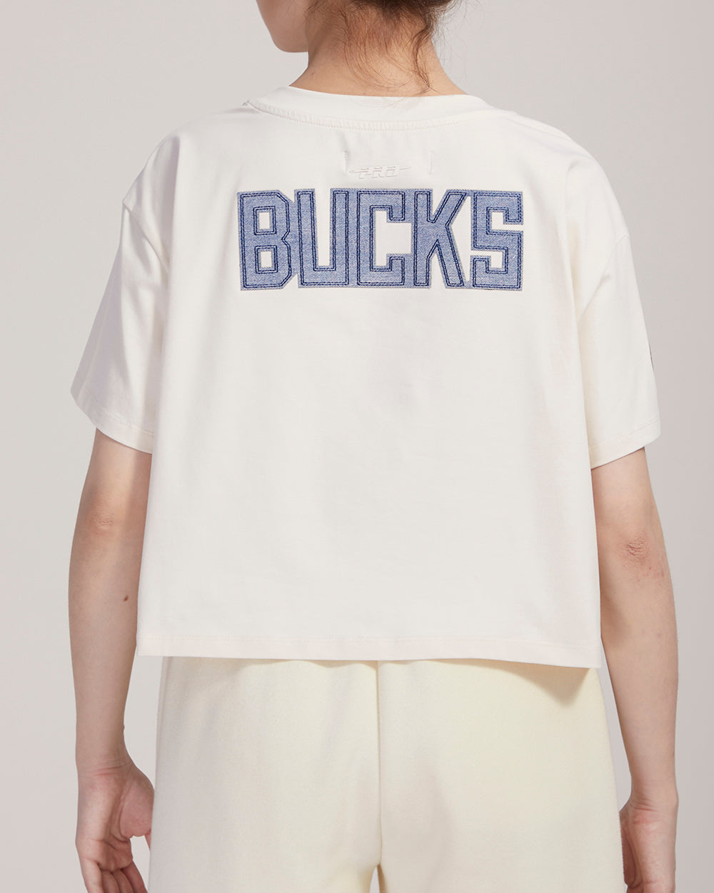 T-shirt boxy NBA Milwaukee Bucks Varsity Blues pour femme (lin)