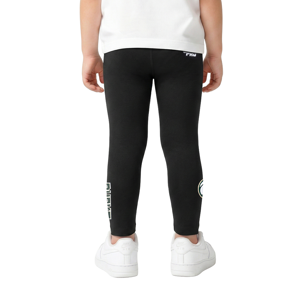 BMBTG516109-BLK-MODEL-2