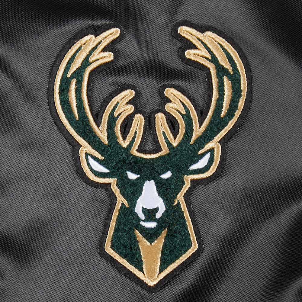 NBA MILWAUKEE BUCKS RETRO CLASSIC BLOUSON EN SATIN À BORDS CÔTELÉS POUR FEMME (NOIR)