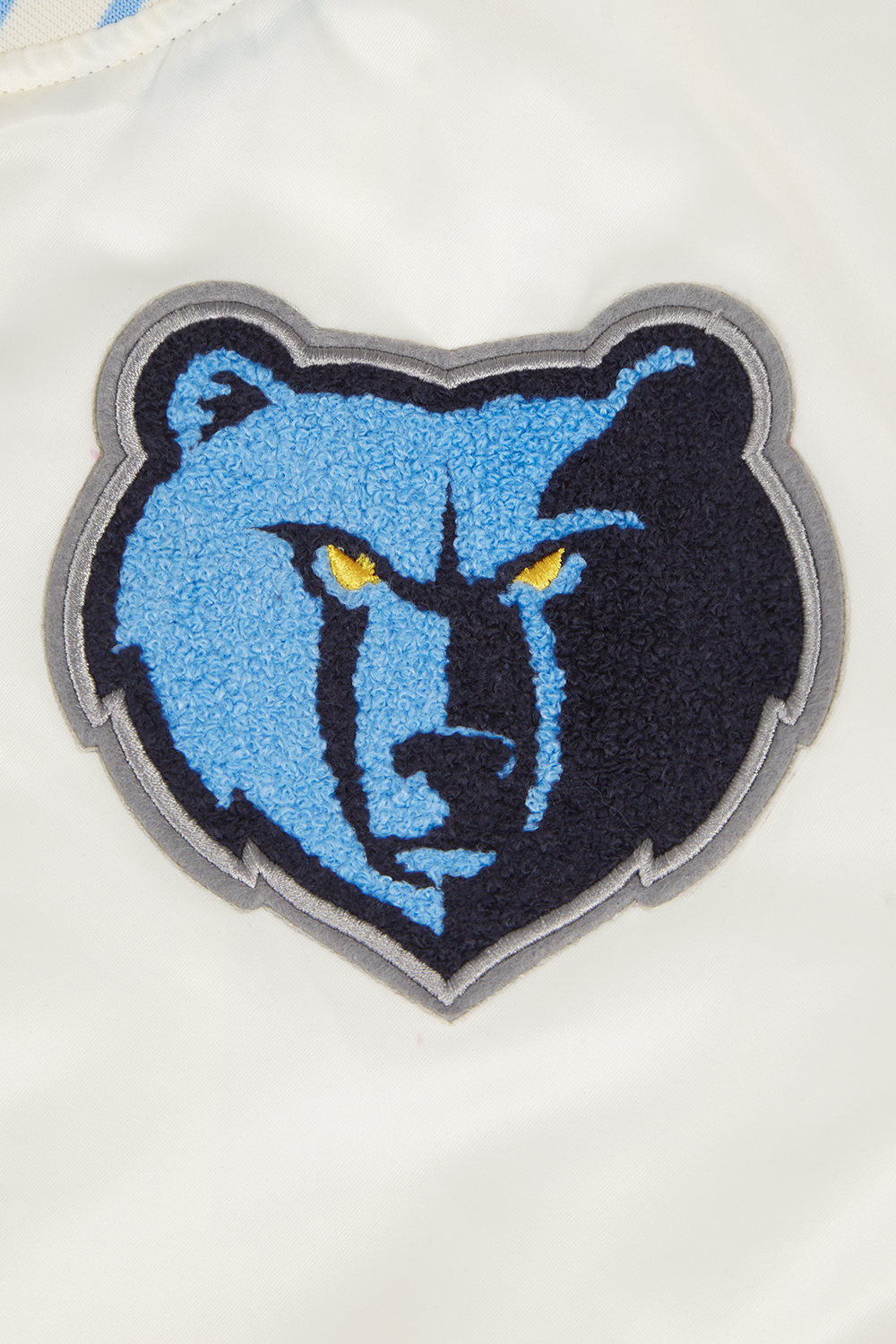 NBA MEMPHIS GRIZZLIES RETRO CLASSIC BLOUSON EN SATIN À BORDS CÔTELÉS POUR FEMME (COQUILLE D'ŒUF/BLEU UNIVERSEL)