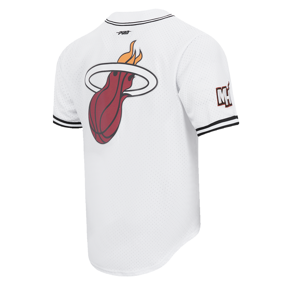 NBA MIAMI HEAT SCRIPT TAIL CHEMISE BOUTONNÉE EN FILET POUR HOMME (BLANC/NOIR/BLANC)