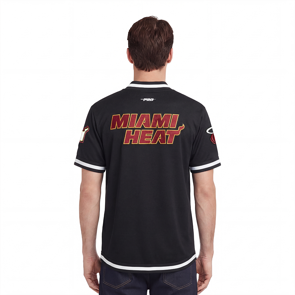 BMH1515608-BLK-MODEL-2