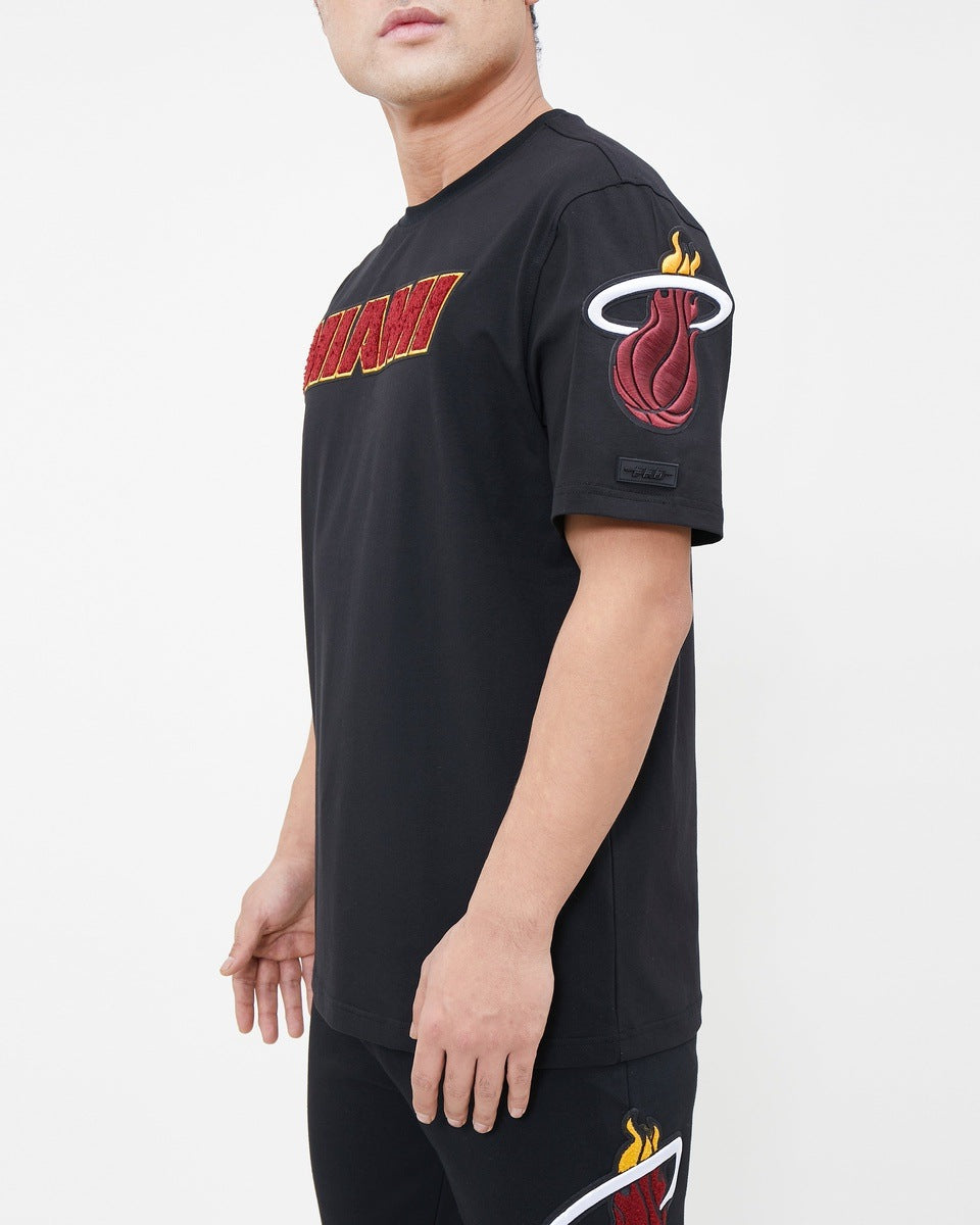 NBA MIAMI HEAT CLASSIC CHENILLE MEN'S TEE (BLACK)