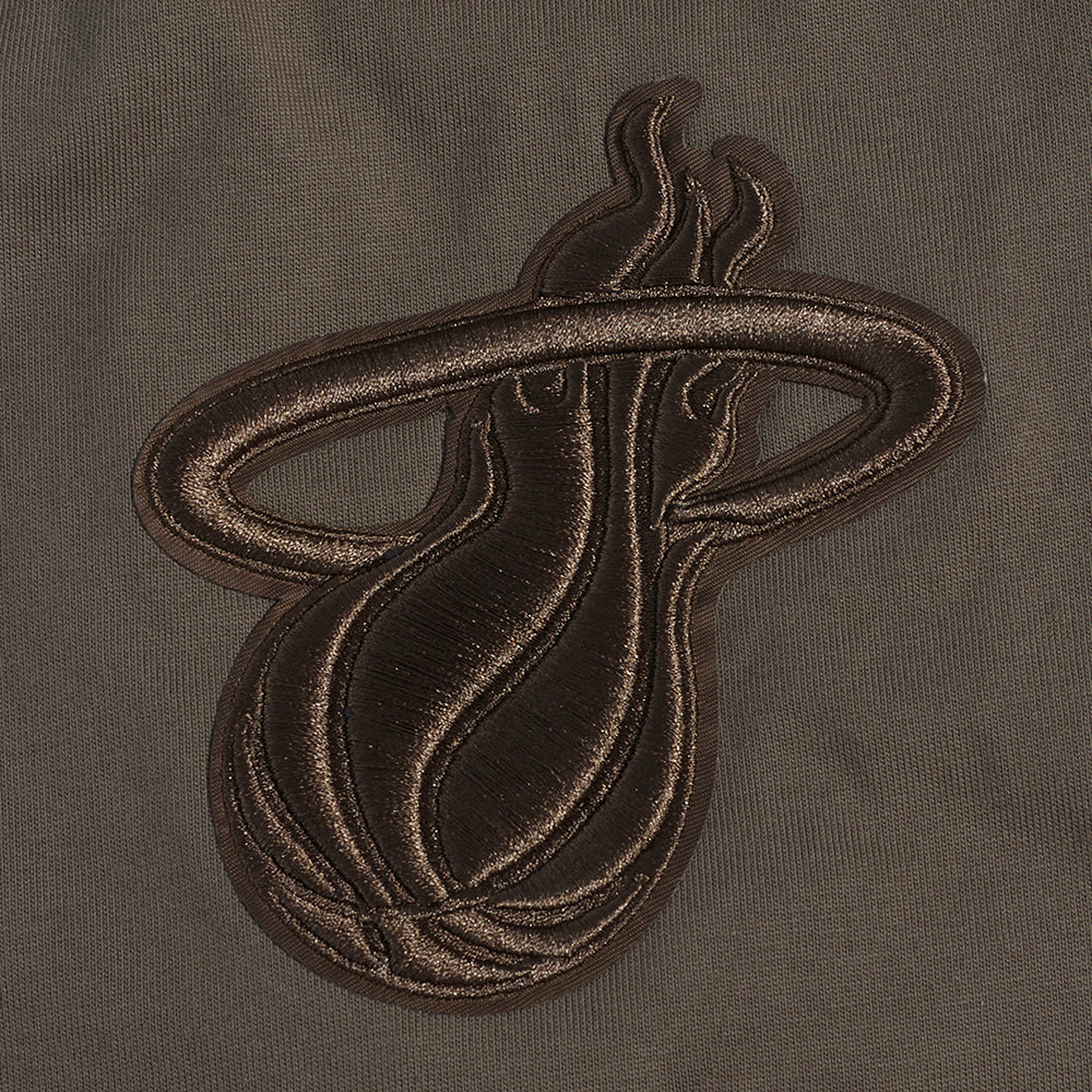 NBA MIAMI HEAT NEUTRAL T-SHIRT À ÉPAULES TOMBANTES POUR HOMME (TAUPE FONCÉ)