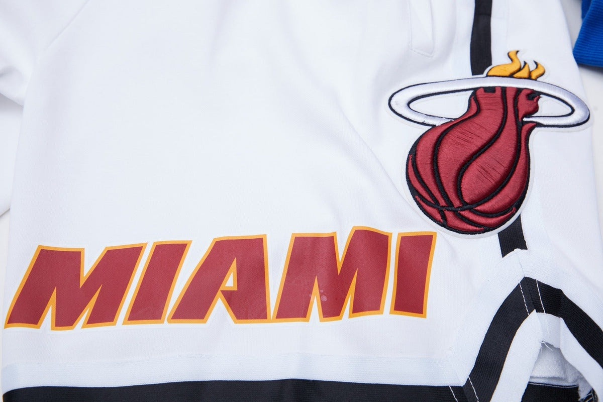 NBA MIAMI HEAT CLASSIC CHENILLE SHORT POUR HOMME (BLANC)