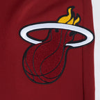 NBA MIAMI HEAT CLASSIC PANTALON D'ENTRAÎNEMENT EN MAILLE DOUBLE POUR HOMME (ROUGE CARDINAL/NOIR)