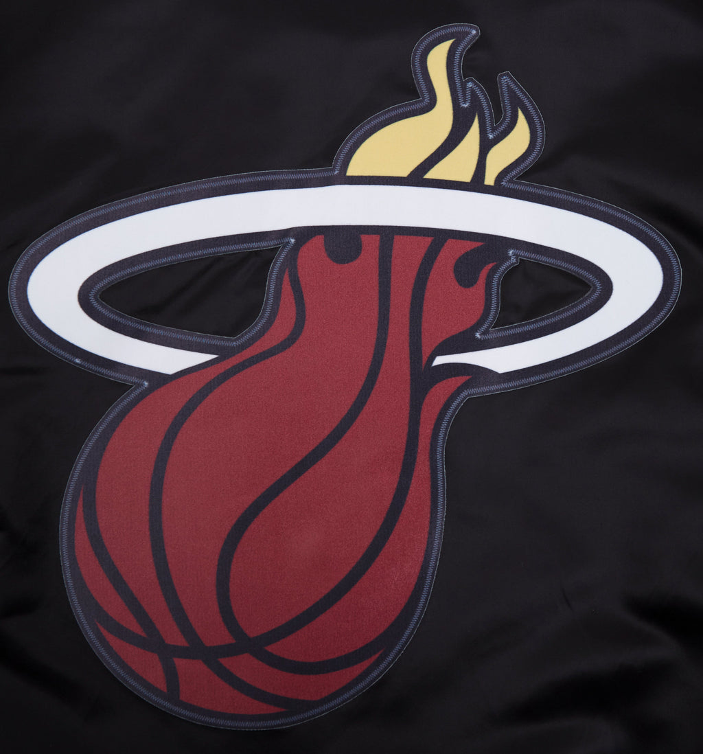 NBA MIAMI HEAT SCRIPT TAIL MEN'S SATIN JACKET (BLACK)