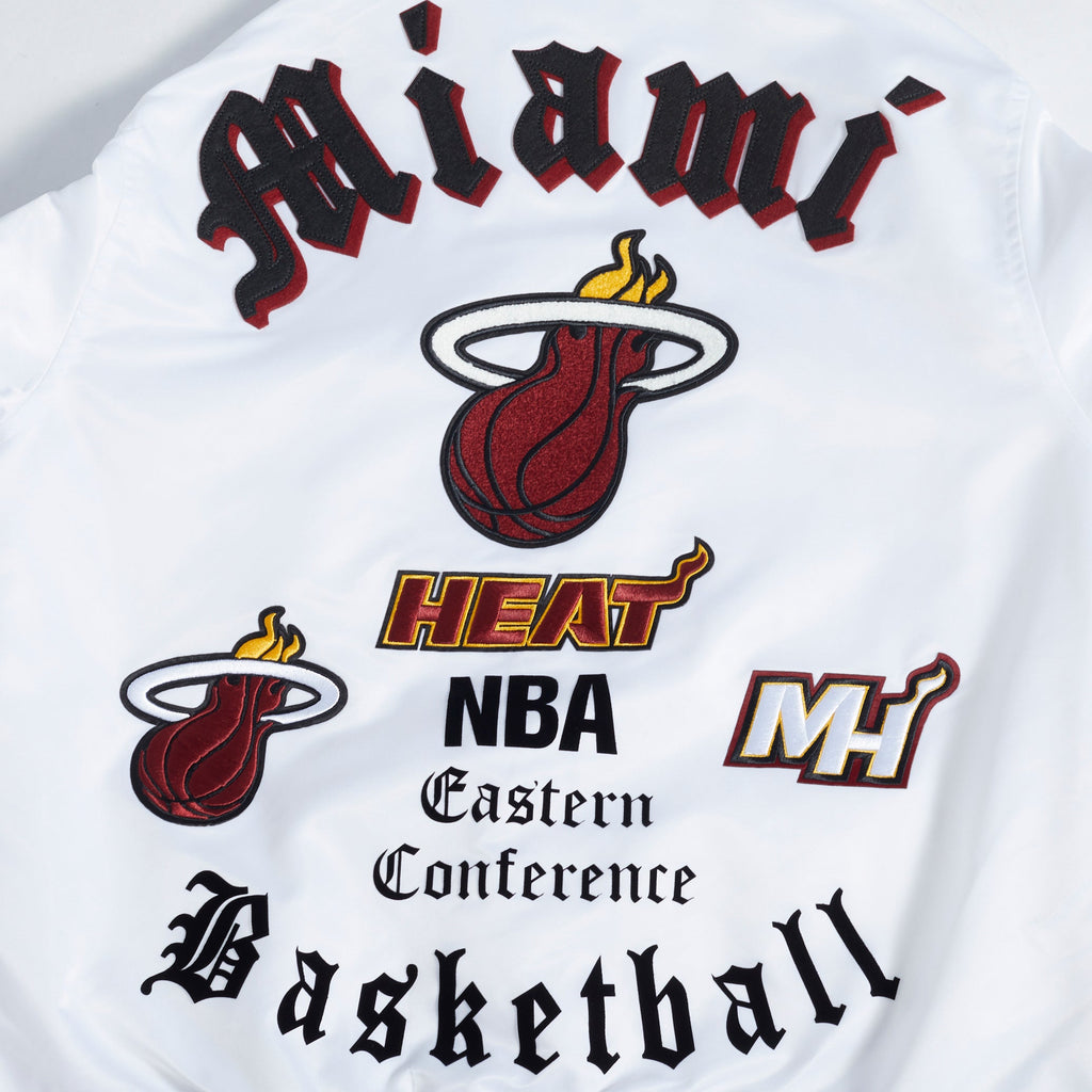 NBA MIAMI HEAT OLD ENGLISH MEN'S RIB SATIN JACKET (WHITE/BLACK)