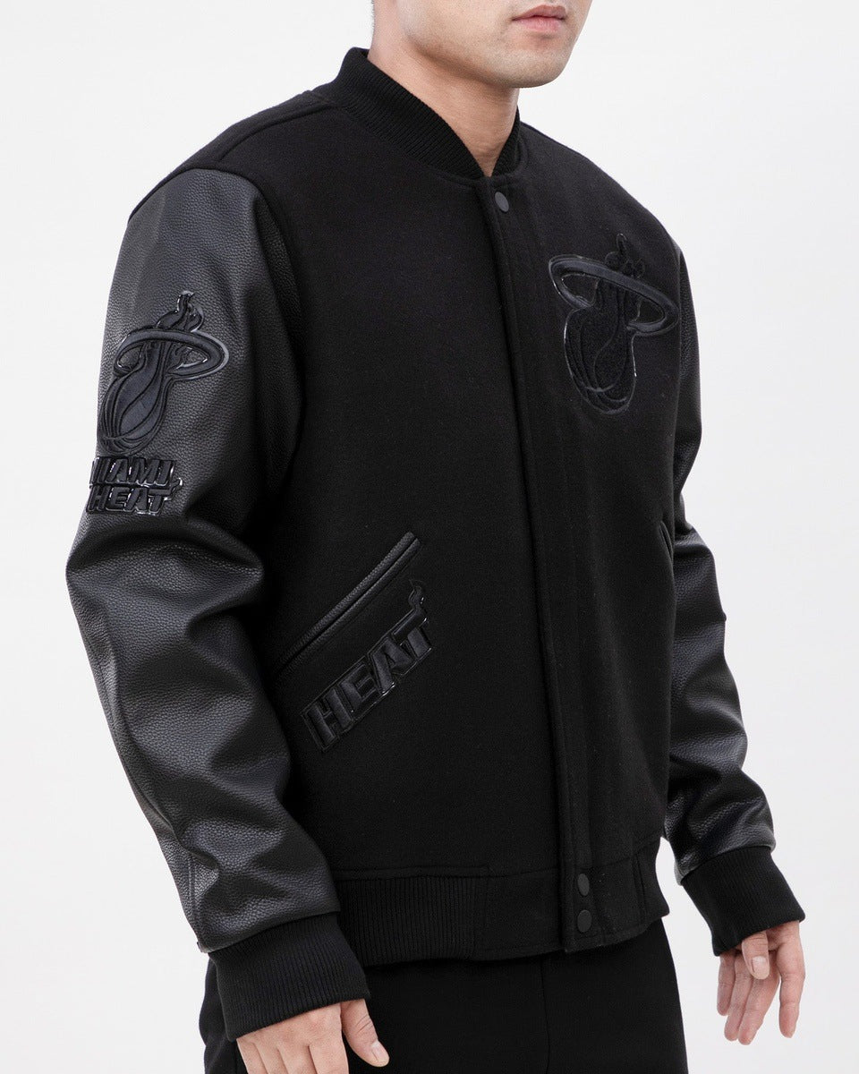 NBA MIAMI HEAT TRIPLE BLACK BLOUSON COLLÉGIAL EN LAINE POUR HOMME (TRIPLE NOIR)