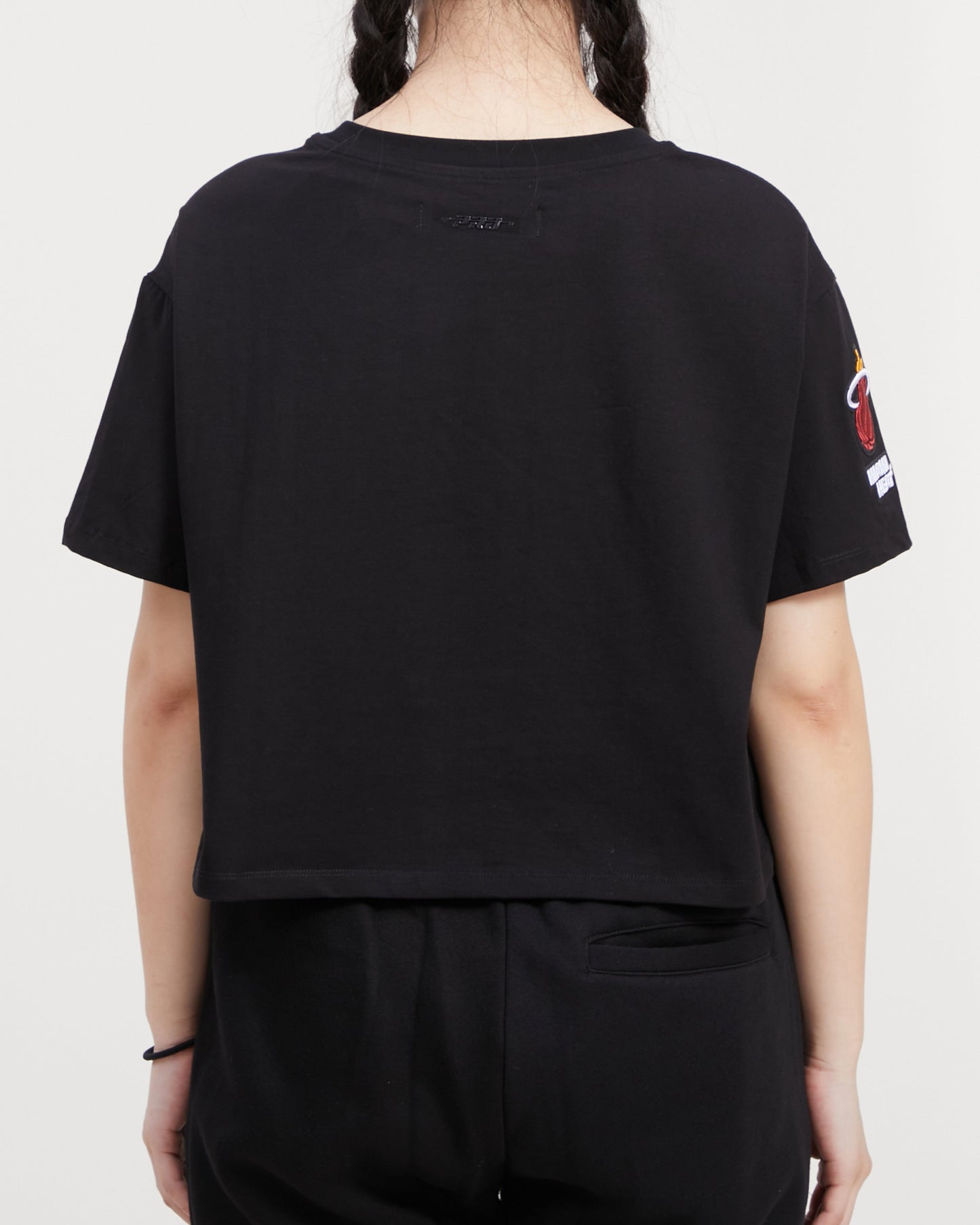 NBA MIAMI HEAT MASHUP WOMEN'S BOXY TEE (BLACK)