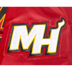 NBA MIAMI HEAT CLASSIC BLOUSON EN SATIN POUR GARÇON JUNIOR (ROUGE CARDINAL)