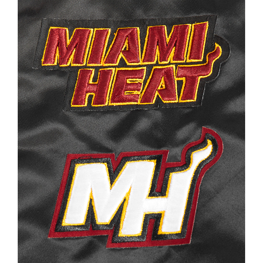 NBA MIAMI HEAT RETRO CLASSIC BLOUSON EN SATIN À BORDS CÔTELÉS POUR GARÇON JUNIOR (NOIR)
