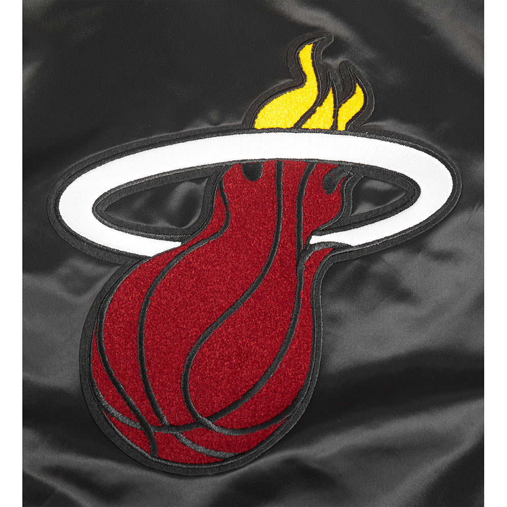 NBA MIAMI HEAT RETRO CLASSIC BLOUSON EN SATIN À BORDS CÔTELÉS POUR GARÇON JUNIOR (NOIR)