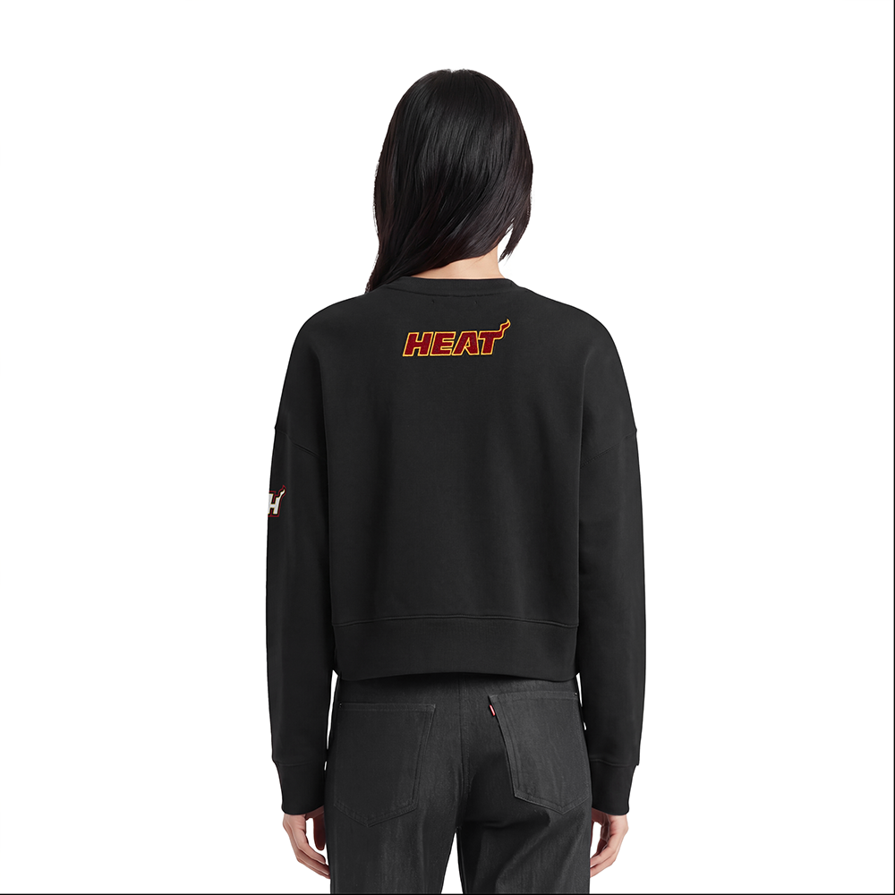 BMHC55641-BLK-MODEL-2