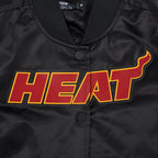 NBA MIAMI HEAT CLASSIC BLOUSON EN SATIN POUR FEMME (NOIR)