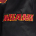 NBA MIAMI HEAT CLASSIC BLOUSON EN SATIN POUR FEMME (NOIR)