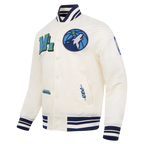 NBA MINNESOTA TIMBERWOLVES BEST OF BLOUSON EN SATIN À BORDS CÔTELÉS POUR HOMME (COQUILLE D'ŒUF/MARINE MINUIT)