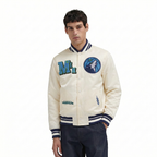 NBA MINNESOTA TIMBERWOLVES BEST OF BLOUSON EN SATIN À BORDS CÔTELÉS POUR HOMME (COQUILLE D'ŒUF/MARINE MINUIT)