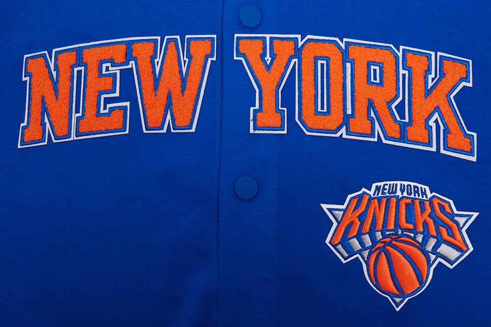 NBA NEW YORK KNICKS CLASSIC BLOUSON PRO EN MAILLE DOUBLE À MANCHES COURTES POUR HOMME (BLEU ROYAL/ORANGE)