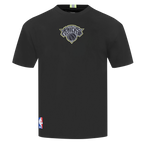 NBA NEW YORK KNICKS UNDER THE LIGHTS T-SHIRT EN JERSEY SIMPLE POUR HOMME (NOIR)