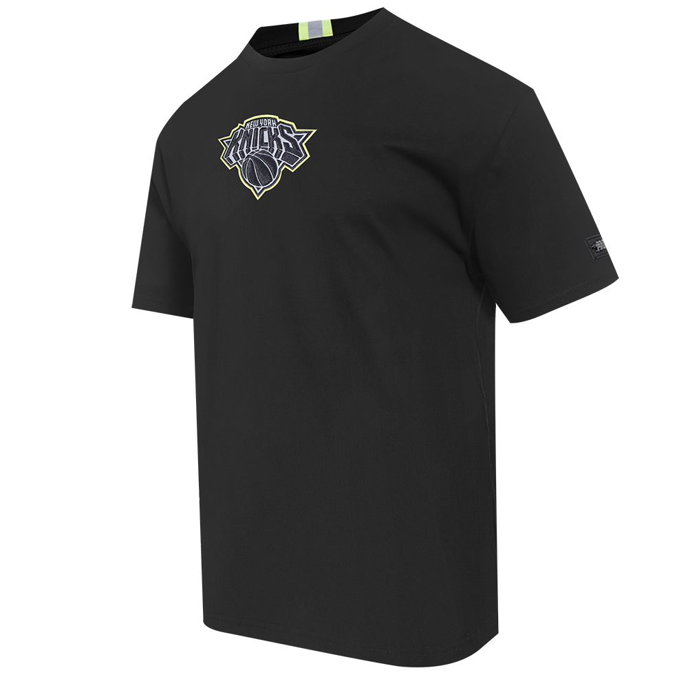 NBA NEW YORK KNICKS UNDER THE LIGHTS T-SHIRT EN JERSEY SIMPLE POUR HOMME (NOIR)