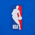 NBA NEW YORK KNICKS FIRST TEAM MEN'S RAGLAN TEE (EGGSHELL/ROYAL BLUE)