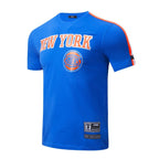 NBA NEW YORK KNICKS T-SHIRT PRO TEAM À BANDES ET À LOGO POUR HOMME (BLEU ROYAL/ORANGE)