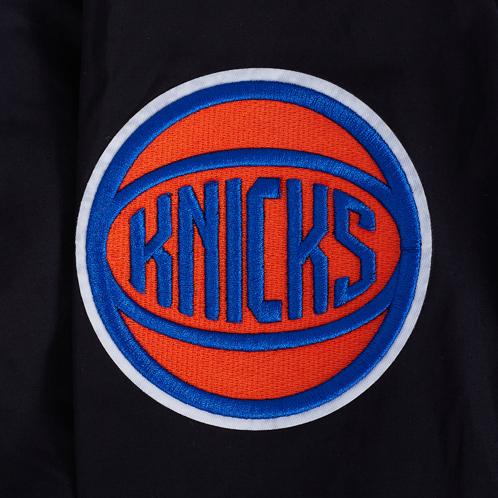 NBA NEW YORK KNICKS CLASSIC WIND SUIT MEN'S WOVEN FULL ZIP PULLOVER HOODIE (BLACK)
