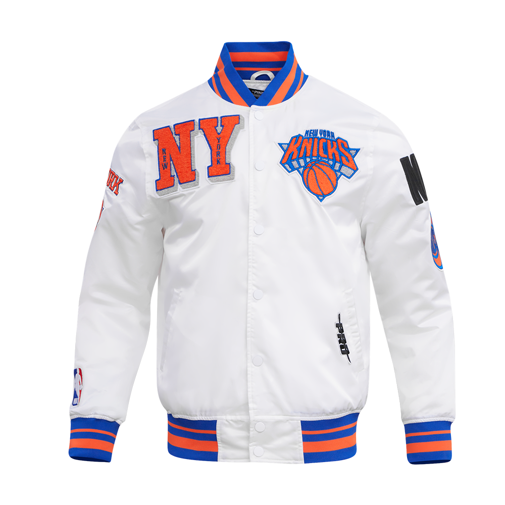 NBA NEW YORK KNICKS MASH UP BLOUSON EN SATIN À BORDS CÔTELÉS POUR HOMME (BLANC/BLEU ROYAL/ORANGE)